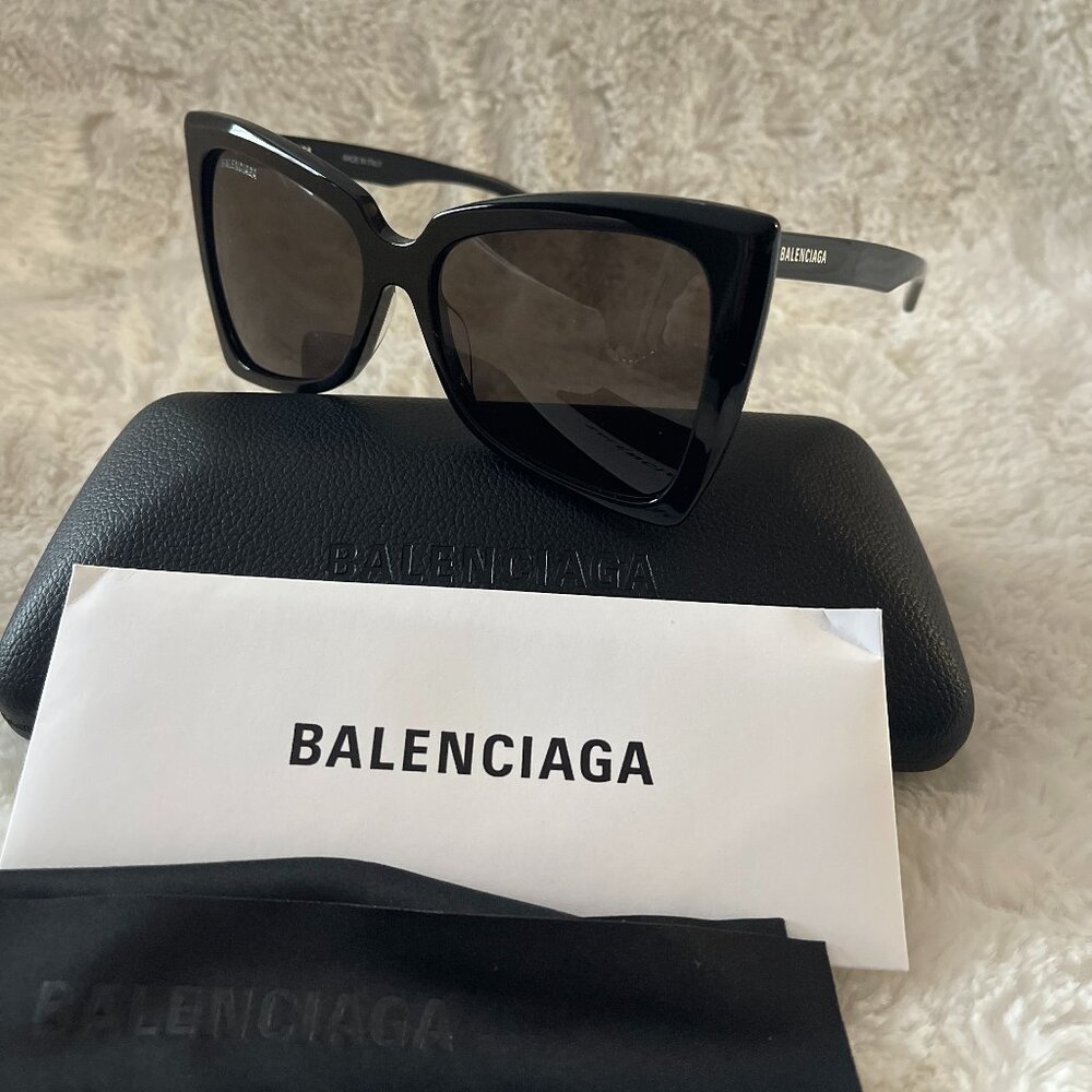 Balenciaga Black/Grey Butterfly Women's Sunglasses BB0174S 001 - Picture 5 of 14